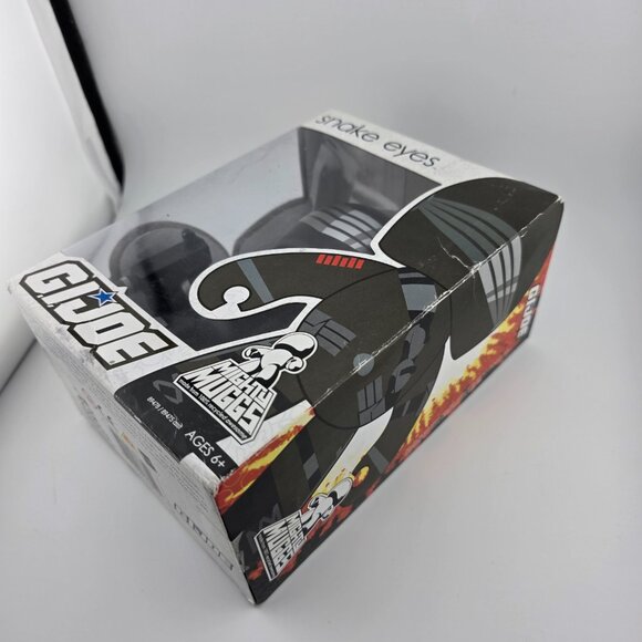 Hasbro Mighty‎ Muggs G.I. Joe Snakes Eyes w/Machine Gun & Sword Vinyl Figure NEW - Picture 5 of 8